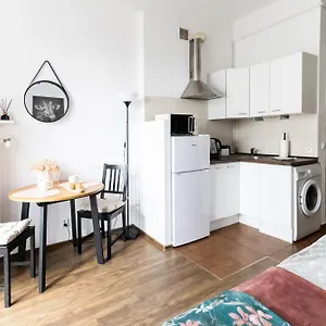 Piotrapartments - Big Life In , Warszawa Polska